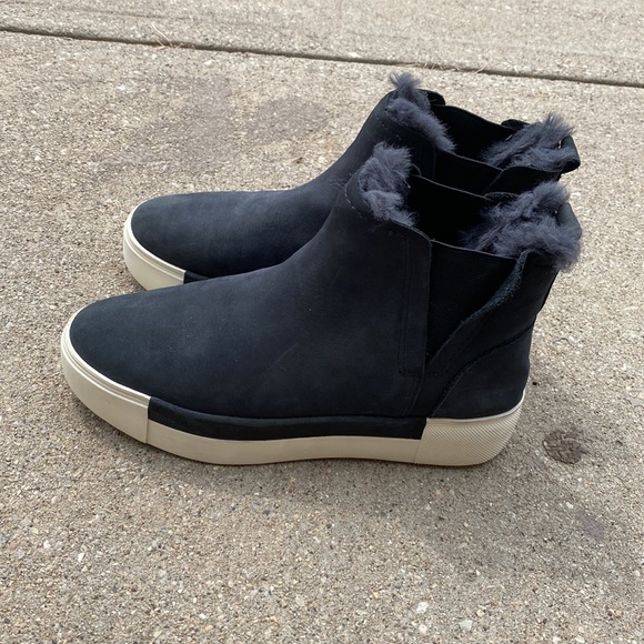 Black Fur Lined J/Slides NYC - 7 - Picture 2 of 8